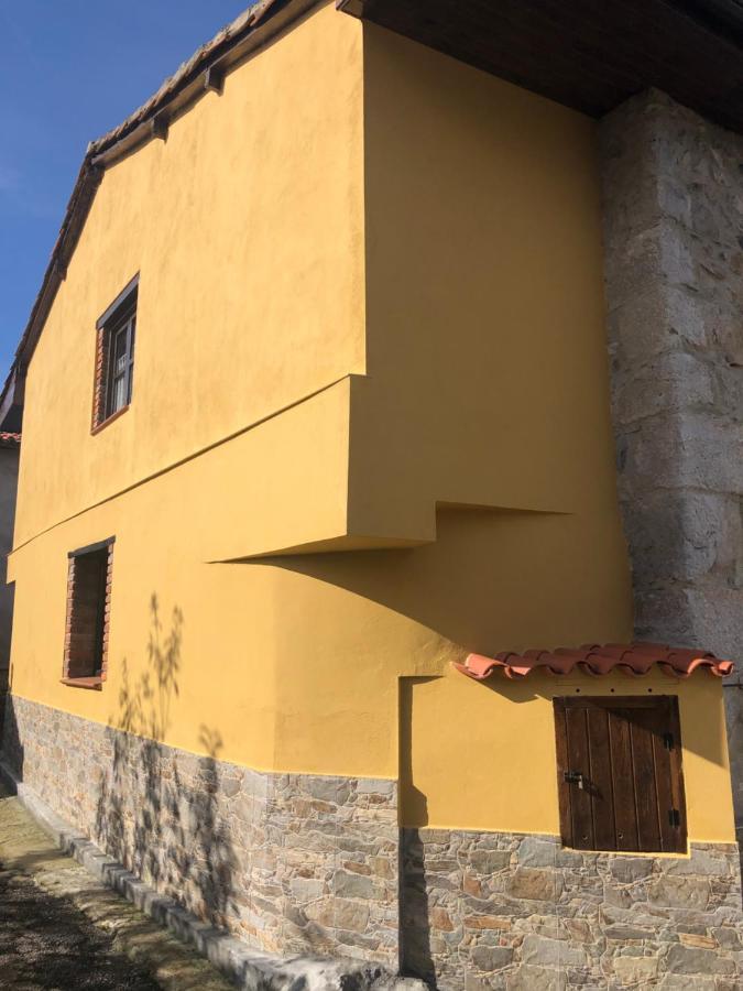 Villanueva de Pria Vivienda Vacacional El Navariegu 1 מראה חיצוני תמונה